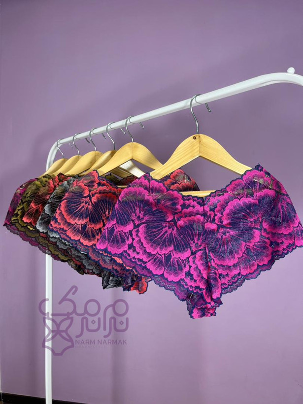 شورت بنفش طرح دار نرم نرمک