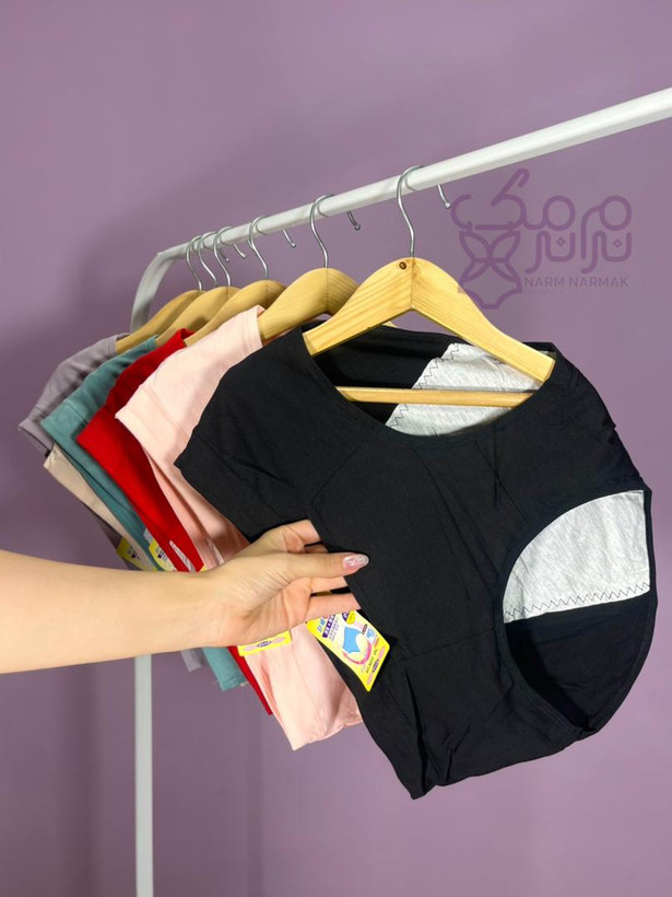 شورتکس جیبدار پریودی مشکی