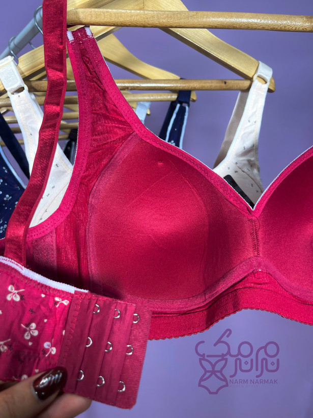 سوتین اسفنجی زنانه | نرم نرمک