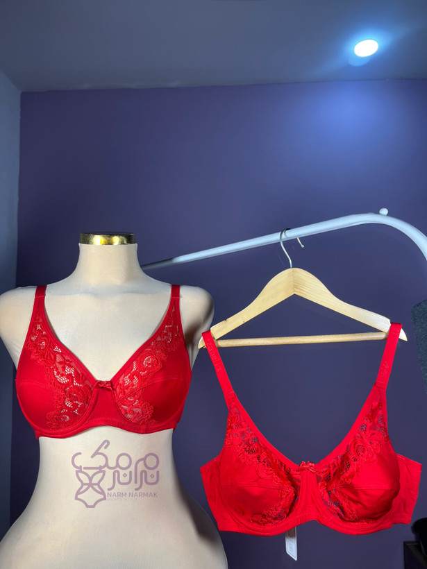 سوتین نخی قرمز | نرم نرمک