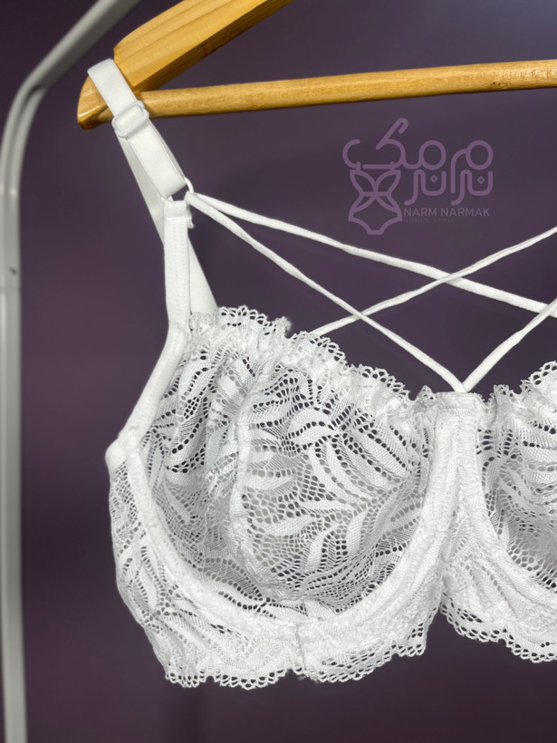 سوتین گیپور سفید | نرم نرمک