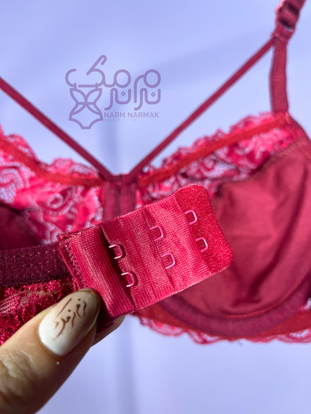 قزن سه ردیفه سوتین زرشکی | نرم نرمک