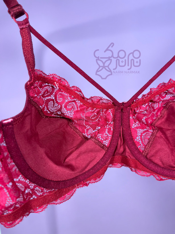 نمای داخل سوتین گیپور هارنس دار | نرم نرمک